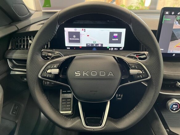 2026 Skoda Superb IV, серебристый, 5215005 рублей - вид 11
