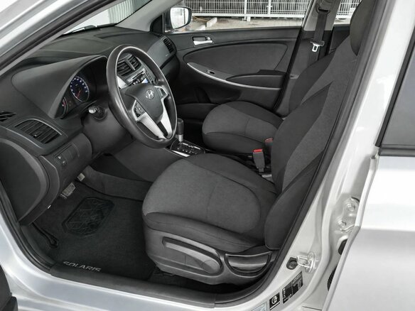 2012 Hyundai Solaris I, серебристый, 825000 рублей - вид 15