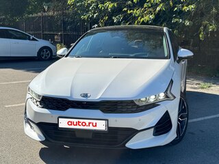 2020 Kia K5 III, белый, 2580000 рублей, вид 2