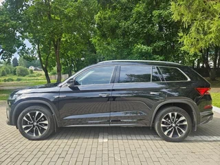 2023 Skoda Kodiaq I Рестайлинг, чёрный, 4150000 рублей, вид 2