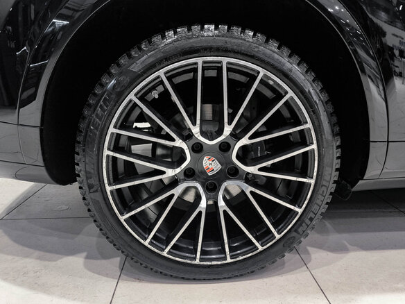 2019 Porsche Cayenne III, чёрный, 6250000 рублей - вид 17