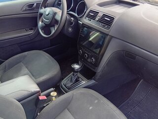2011 Skoda Yeti I, пурпурный, 448000 рублей, вид 5
