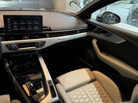 2021 Audi RS 5 II (F5) Рестайлинг, чёрный, 7800000 рублей - вид 22