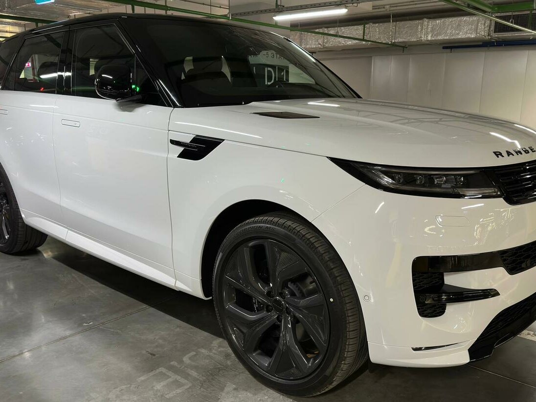 Открыть фотографии: Land Rover Range Rover Sport III