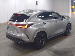 2021 Lexus NX 350h II, серебристый, 5700000 рублей, вид 1