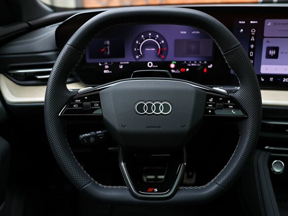 2026 Audi Q5 L III (GU), серый, 6300000 рублей - вид 16