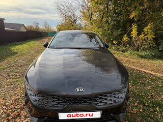 2021 Kia K5 III, серый, 2480000 рублей, вид 1