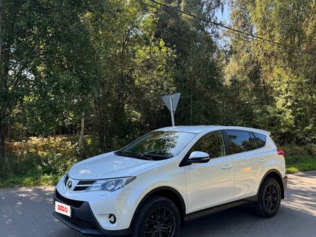 2014 Toyota RAV4 IV (XA40), белый, 1895000 рублей, вид 2