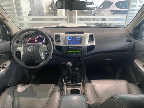 2012 Toyota Hilux VII Рестайлинг, белый, 1446000 рублей - вид 18