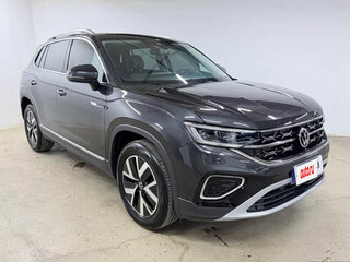 2023 Volkswagen Tayron I Рестайлинг, серый, 2528999 рублей, вид 3