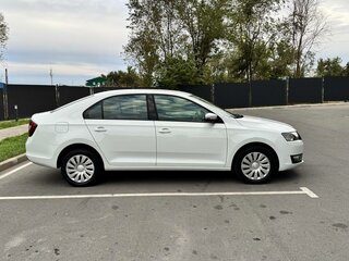 2019 Skoda Rapid I Рестайлинг, белый, 1449000 рублей, вид 4