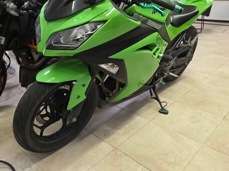 2014 Kawasaki Ninja 300, зелёный, 235000 рублей, вид 1