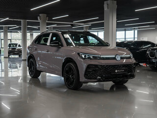 2026 Volkswagen Tiguan L Pro III (China Market), серый, 5000000 рублей, вид 2