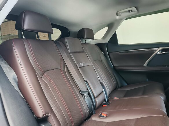 2019 Lexus RX 300 IV Рестайлинг, белый, 5250000 рублей - вид 23