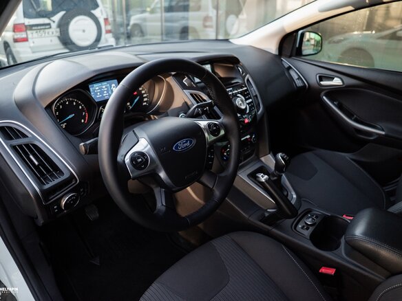 2012 Ford Focus III, белый, 900000 рублей - вид 12