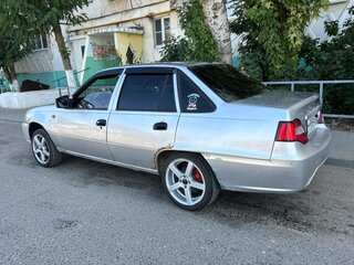 2010 Daewoo Nexia I Рестайлинг, серебристый, 180000 рублей, вид 4