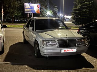 1995 Mercedes-Benz E-Класс 280 I (W124), белый, 800000 рублей, вид 4