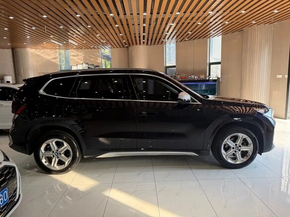 2023 BMW X1 20Li sDrive III (U11/U12), чёрный - вид 5