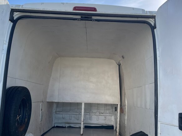 2011 Peugeot Boxer, белый, 1250000 рублей - вид 10