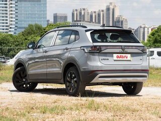 2026 Volkswagen Tharu XR, серый, 2250000 рублей, вид 3