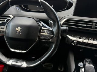 2018 Peugeot 3008 II, красный, 1890000 рублей, вид 4
