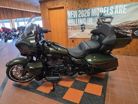 2026 Harley-Davidson Street Glide Limited, зелёный, 4487000 рублей, вид 5
