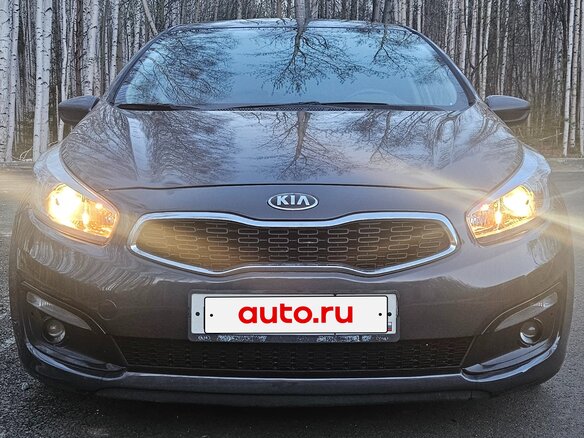 2017 Kia Ceed II Рестайлинг, серый, 1100000 рублей - вид 5
