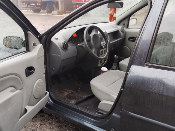 2007 Renault Logan I, серый, 300000 рублей - вид 5
