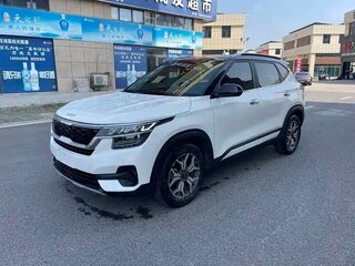 2021 Kia KX3, белый, 2230000 рублей, вид 3