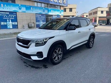 2021 Kia KX3, белый, 2230000 рублей, вид 3