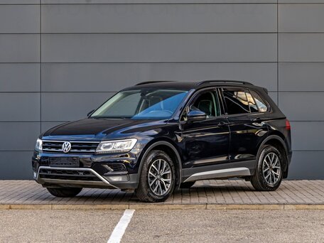 2020 Volkswagen Tiguan II, чёрный, 2355000 рублей, вид 1