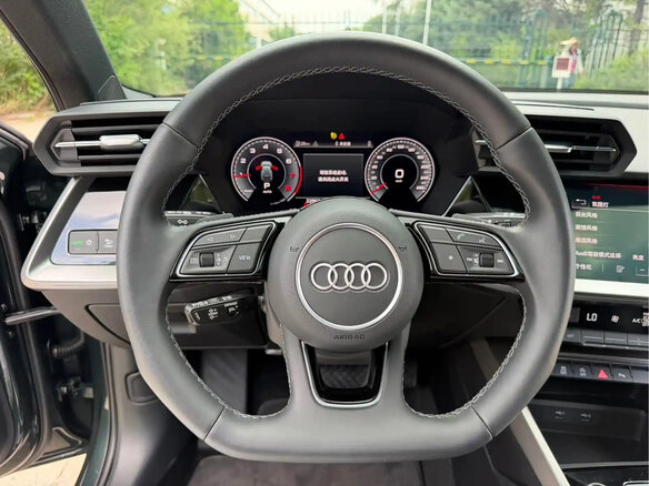 2023 Audi A3 Sportback 35 TFSI IV (8Y), зелёный, 2300000 рублей - вид 10