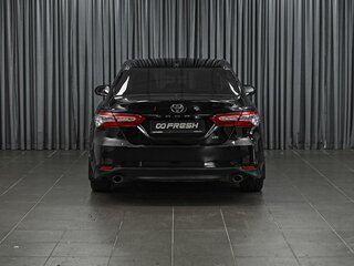 2020 Toyota Camry VIII (XV70), чёрный, 2999000 рублей, вид 4