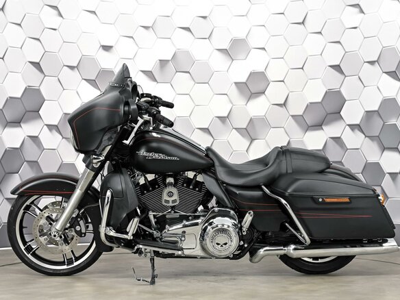 2016 Harley-Davidson Street Glide Special, чёрный, 1577000 рублей - вид 3
