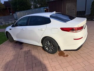 2018 Kia Optima IV Рестайлинг, белый, 1050000 рублей, вид 4