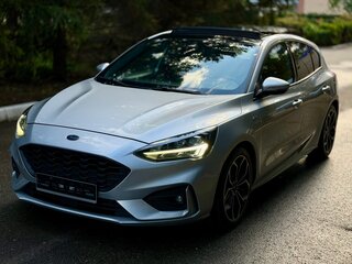 2019 Ford Focus IV, серебристый, 1599900 рублей, вид 4