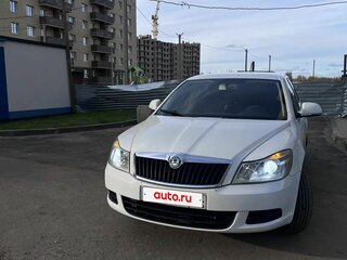 2012 Skoda Octavia II (A5) Рестайлинг, белый, 630000 рублей, вид 1