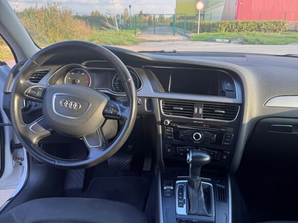 2013 Audi A4 IV (B8) Рестайлинг, белый, 1090000 рублей - вид 13