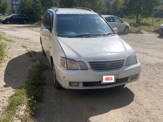 1998 Toyota Gaia, белый, 250000 рублей, вид 2