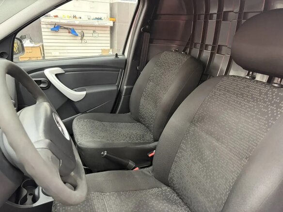 2019 LADA (ВАЗ) Largus, красный, 520000 рублей - вид 10