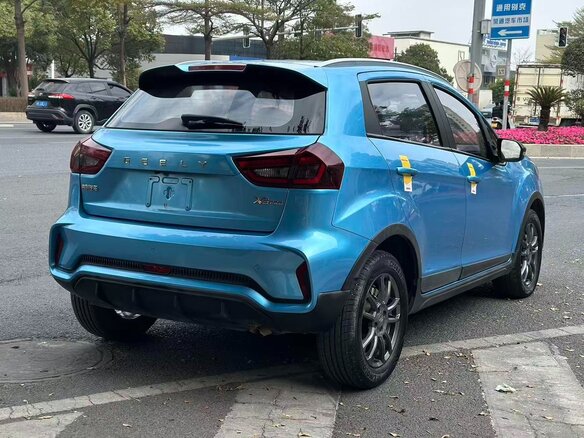 2022 Geely Vision X3 Pro, синий, 1060000 рублей - вид 4