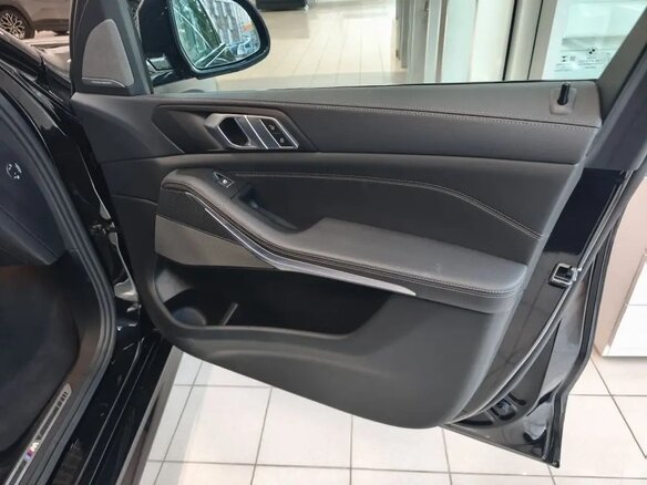 2022 BMW X5 30d IV (G05/G18), чёрный, 6500000 рублей - вид 18