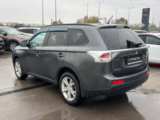 2013 Mitsubishi Outlander III, серый, 1295000 рублей, вид 3
