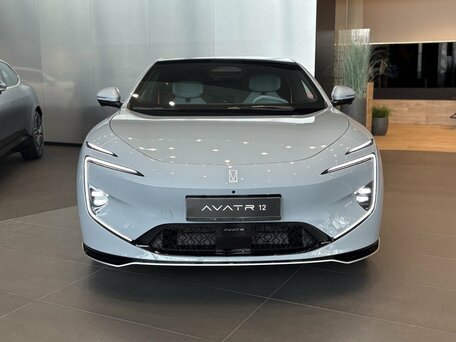 2025 Avatr 12, белый, 7950000 рублей, вид 2