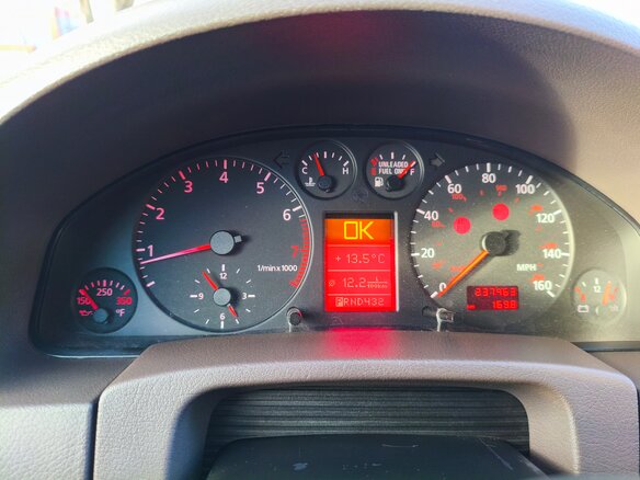 1998 Audi A6 II (C5), бежевый, 520000 рублей - вид 10