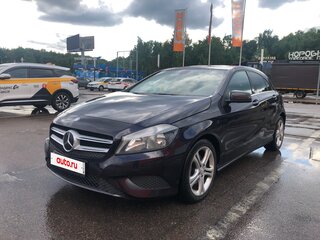 2013 Mercedes-Benz A-Класс 180 III (W176), фиолетовый, 1300000 рублей, вид 1