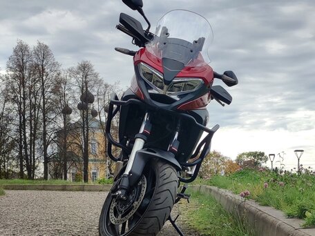 2017 Honda VFR 800X (Crossrunner), красный, 1234567 рублей, вид 2