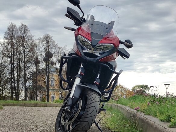 2017 Honda VFR 800X (Crossrunner), красный, 1234567 рублей - вид 1