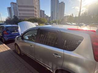 2007 Nissan Note I, серебристый, 315000 рублей, вид 2