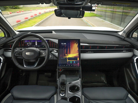 2024 Geely Atlas II, белый - вид 10